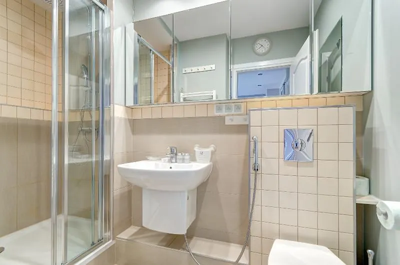 *** Hotel Dom & House - Level Eleven Apartment Sea View Sopot Polen